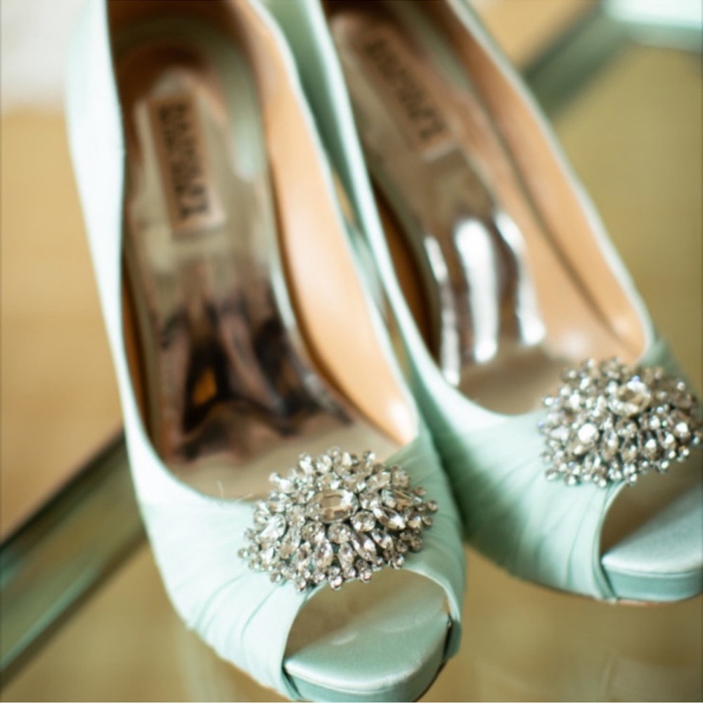 Badgley Mischka Elegant Mint Green Peep-Toe Heels 9 Pettal